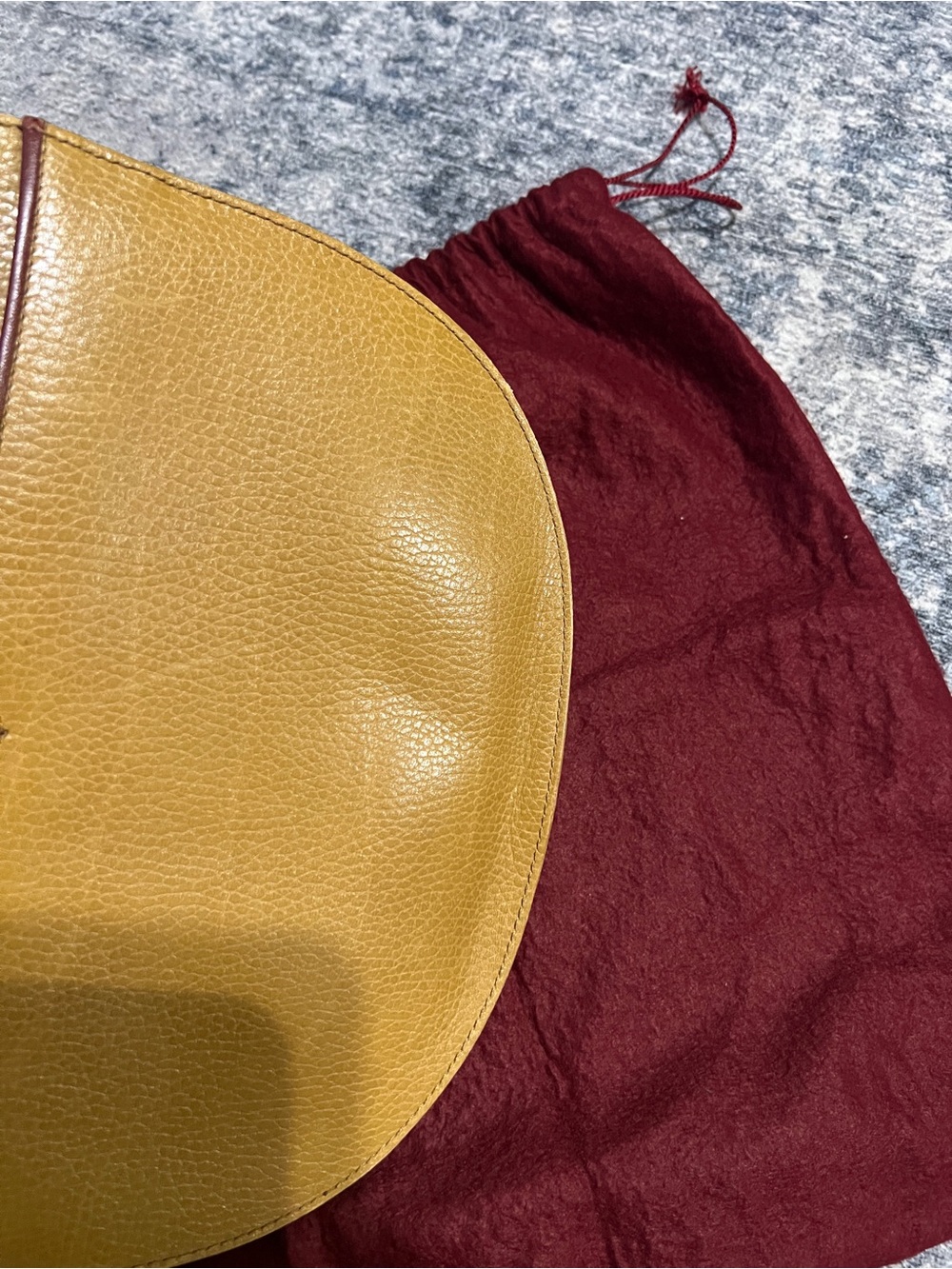 Cartier (Must de collection) Leather Crossbody Bag in Mustard and Brown - Picture 13 of 13
